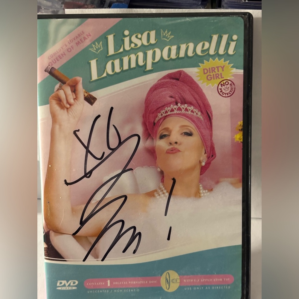 Lisa Lampanelli autographed DVD dirty girl. with Pink and Blue Cover